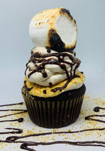Load image into Gallery viewer, Cupcakes