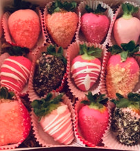 Load image into Gallery viewer, Chocolate Covered Strawberries