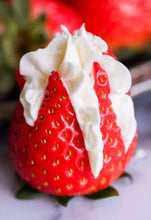 Load image into Gallery viewer, Cheesecake Stuffed strawberries