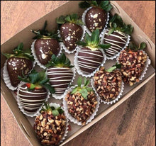 Load image into Gallery viewer, Cheesecake Stuffed strawberries