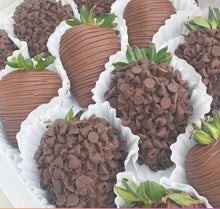 Load image into Gallery viewer, Cheesecake Stuffed strawberries

